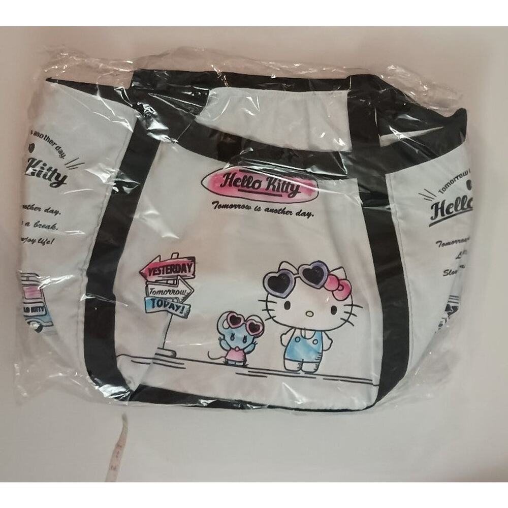 Insulated sanrio hello kitty bag. - Picture 5 of 7